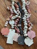 Single Strand with Shell Detailing